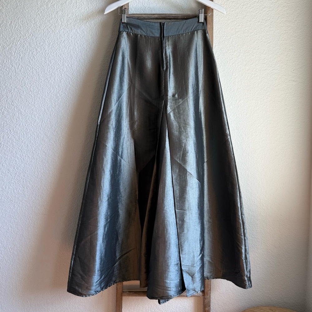 579 metallic long maxi skirt sz: XS - Picture 7 of 8